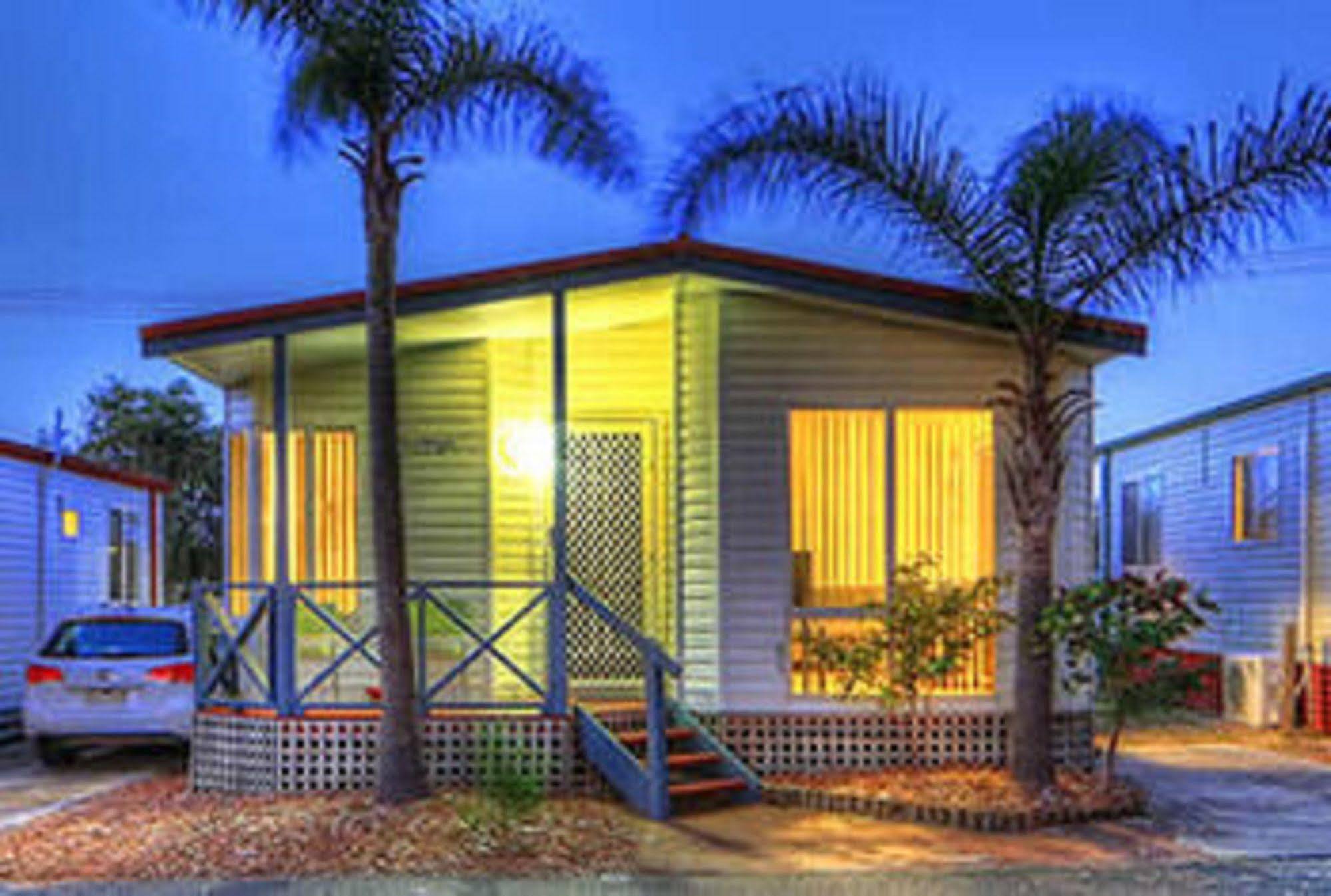 Central Caravan Park Перт Екстер'єр фото