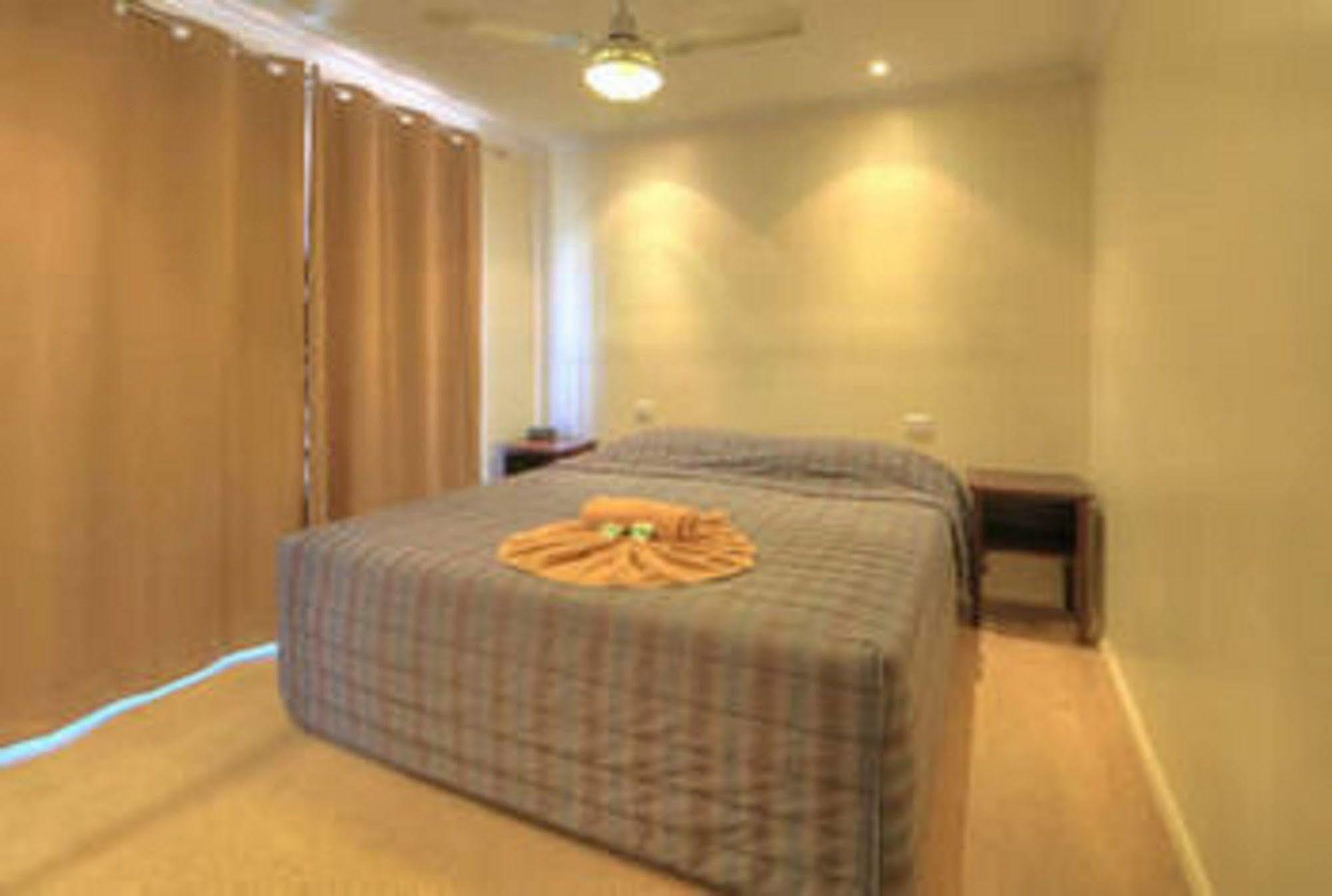 Central Caravan Park Перт Екстер'єр фото