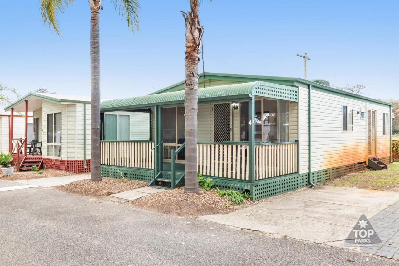 Central Caravan Park Перт Екстер'єр фото