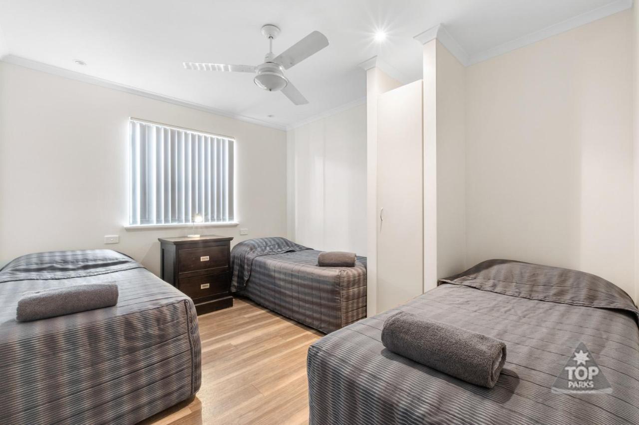 Central Caravan Park Перт Екстер'єр фото